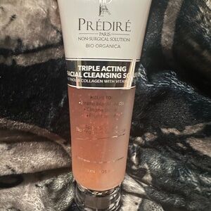 Prédiré Triple Acting Facial Cleansing Scrub - Pink